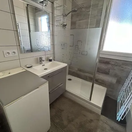 T2 Climatise 6 Couchages Avec Parking - Port Camargue - Fr-1-250-260 Apartment *